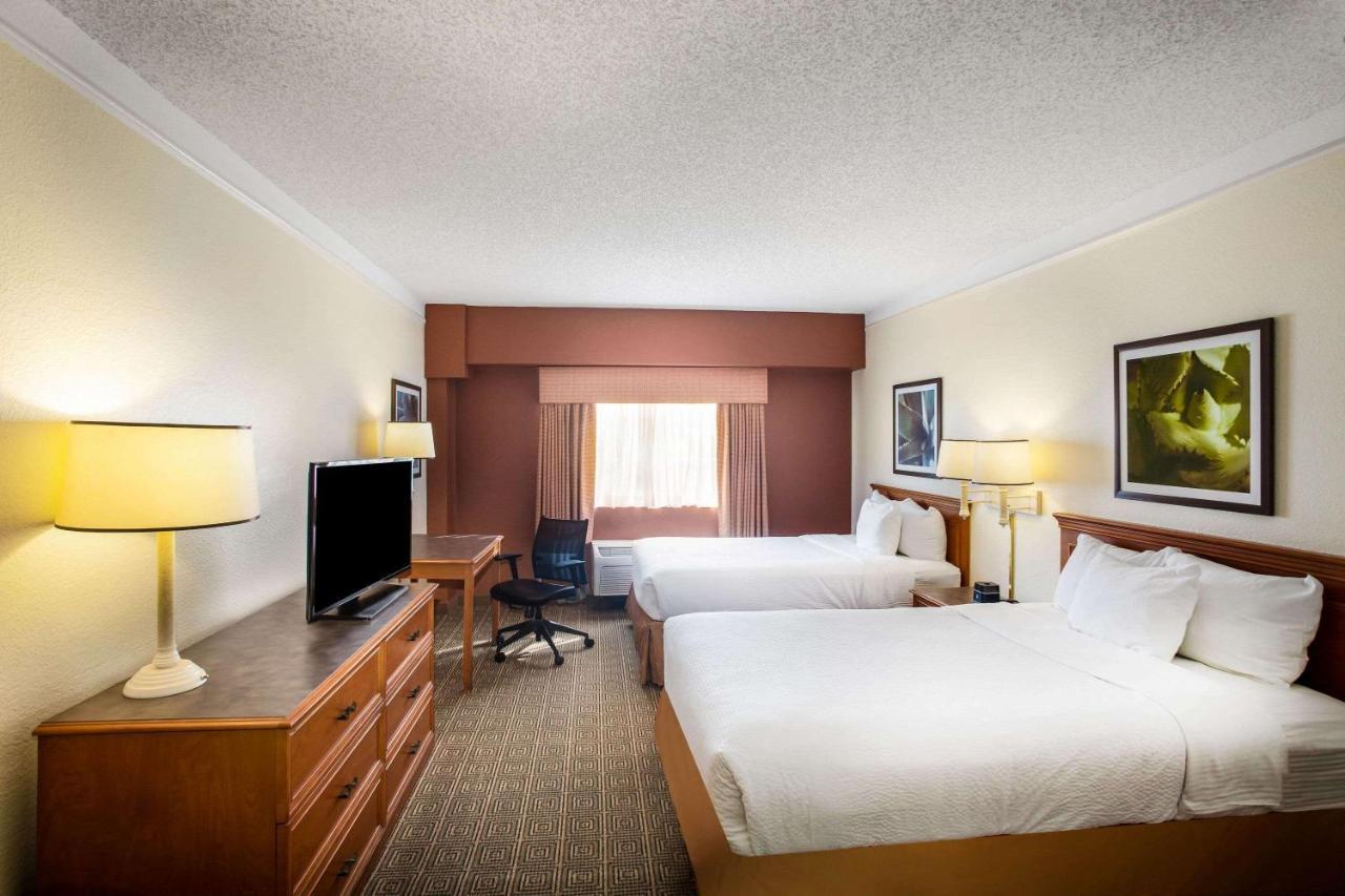 La Quinta Inn By Wyndham Austin Capitol / Downtown Eksteriør billede