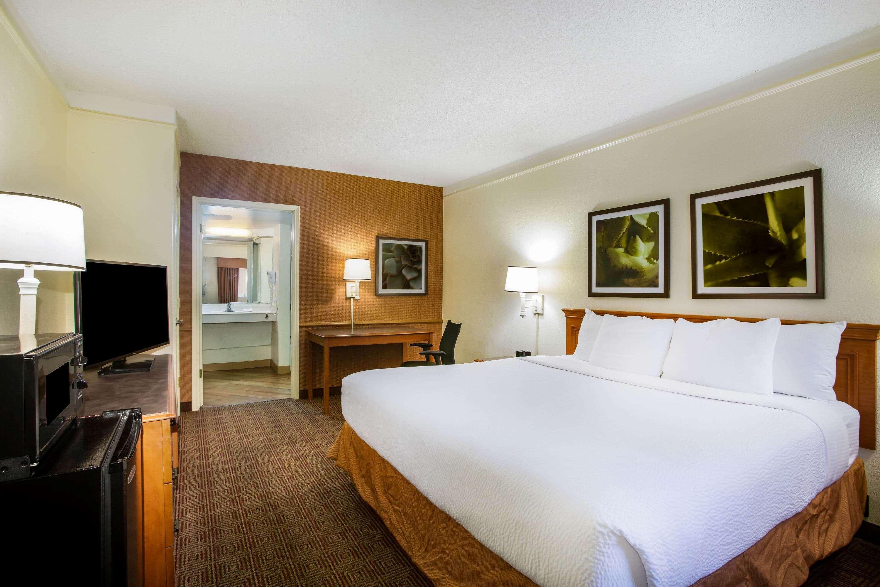 La Quinta Inn By Wyndham Austin Capitol / Downtown Eksteriør billede