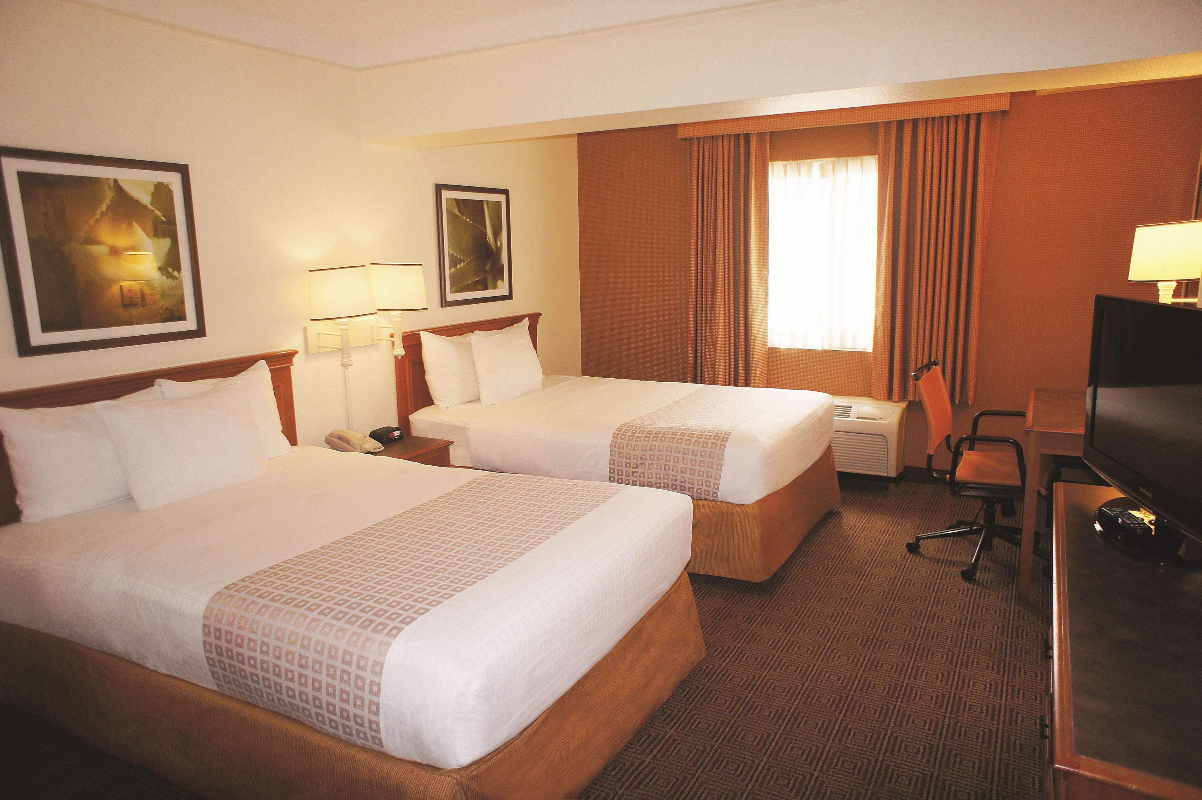La Quinta Inn By Wyndham Austin Capitol / Downtown Eksteriør billede