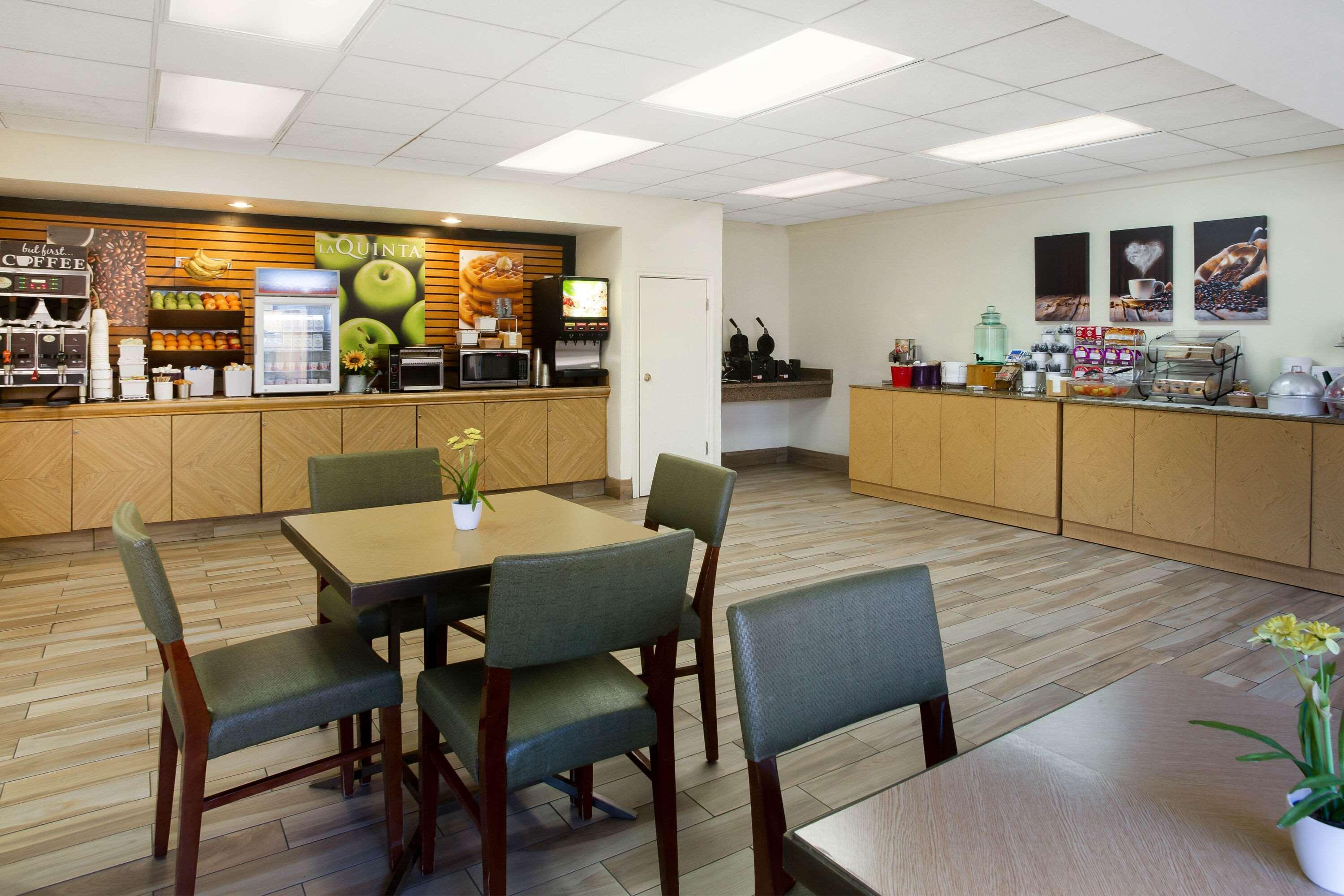 La Quinta Inn By Wyndham Austin Capitol / Downtown Eksteriør billede